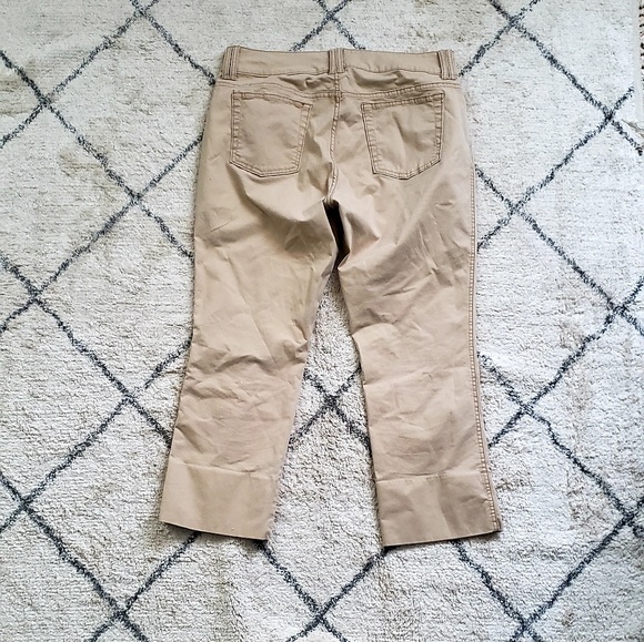 GAP capris - Picture 2 of 3